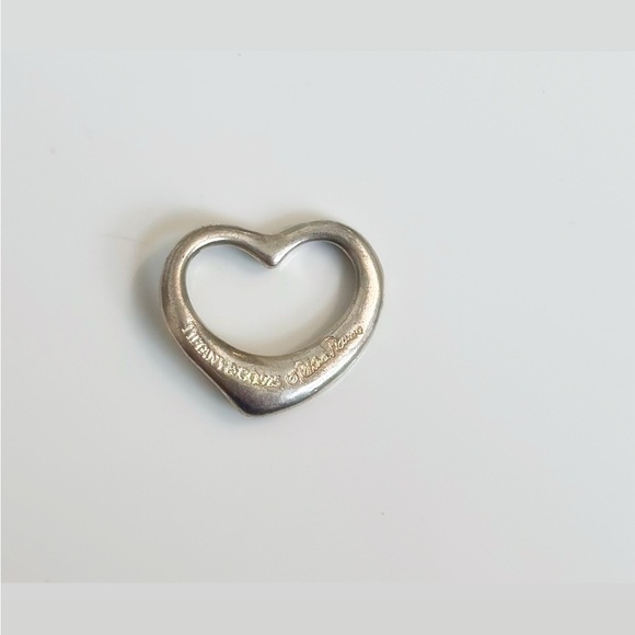 Tiffany & Co. Silver Heart pendant - Picture 1 of 5